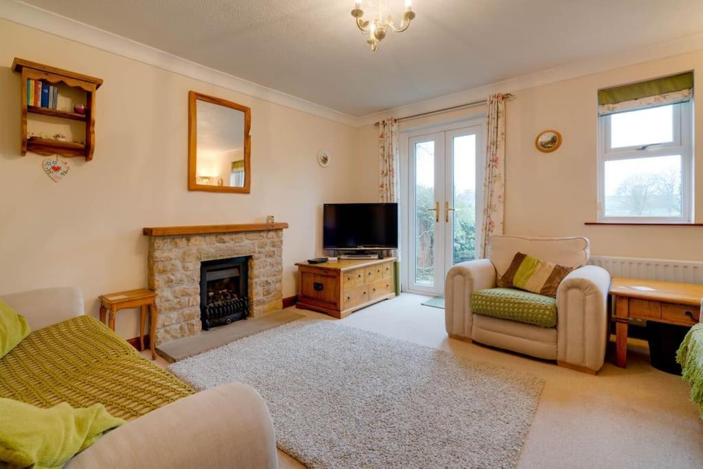 Barley Cottage Whittington  Εξωτερικό φωτογραφία