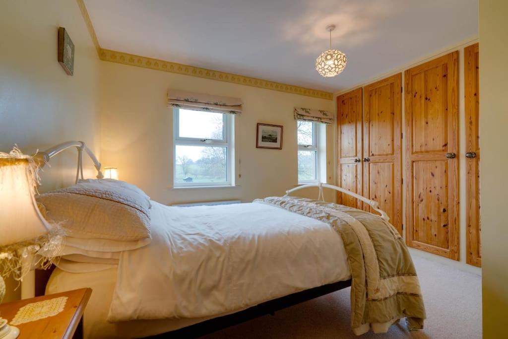Barley Cottage Whittington  Εξωτερικό φωτογραφία